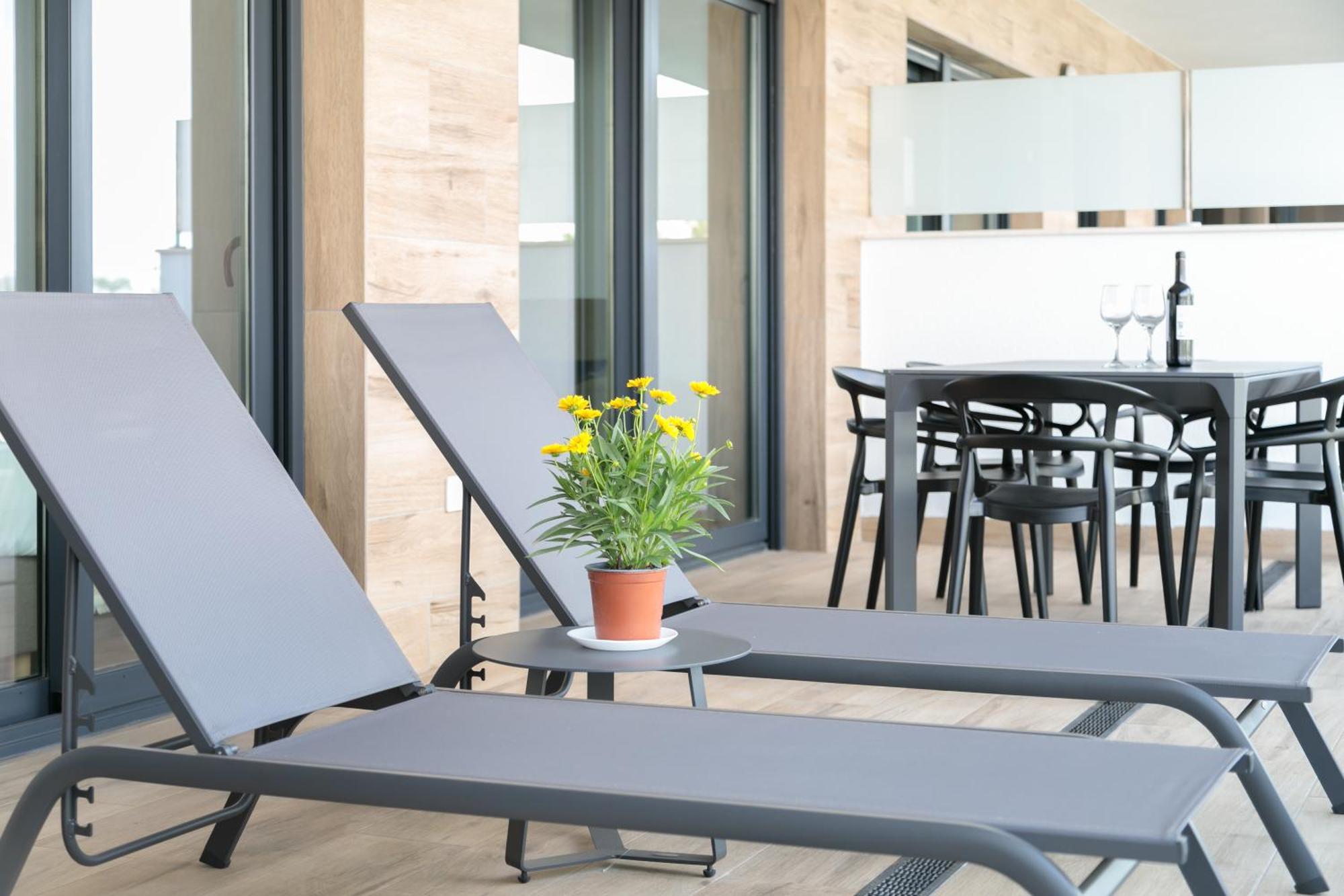 Arenales Terrace Refugee New Apartment With Pool And Gym Arenales del Sol Exterior photo